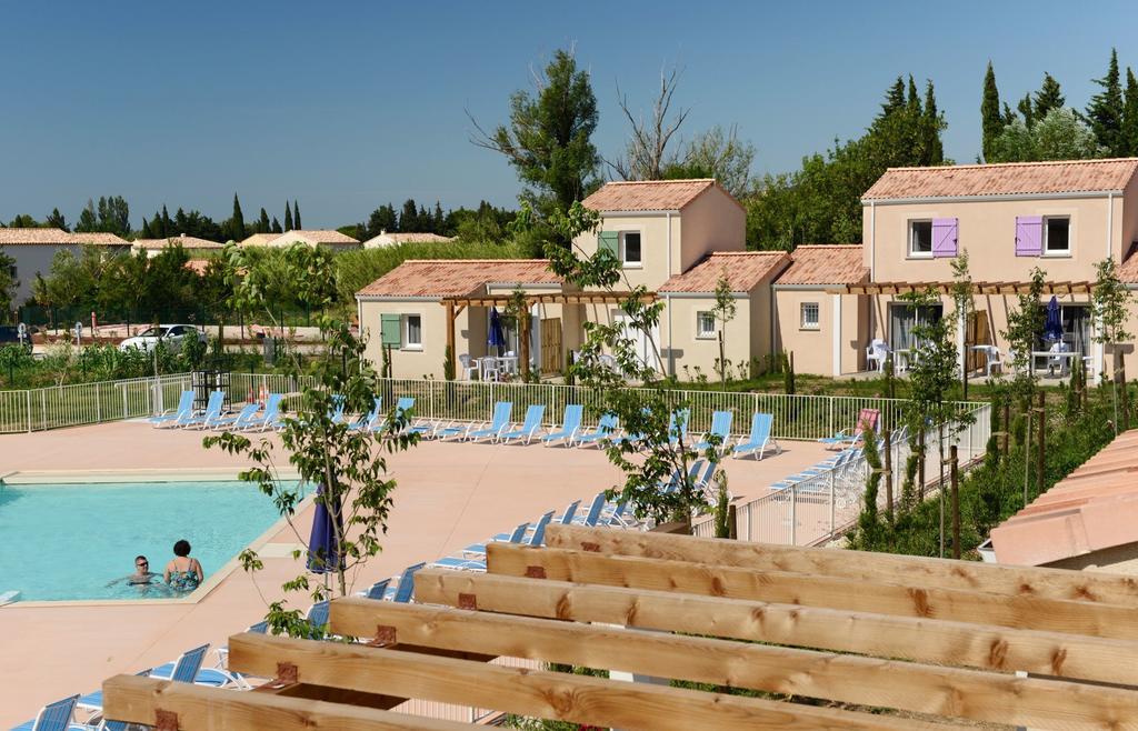 Residence Odalys Le Mas Des Alpilles パラドゥー エクステリア 写真
