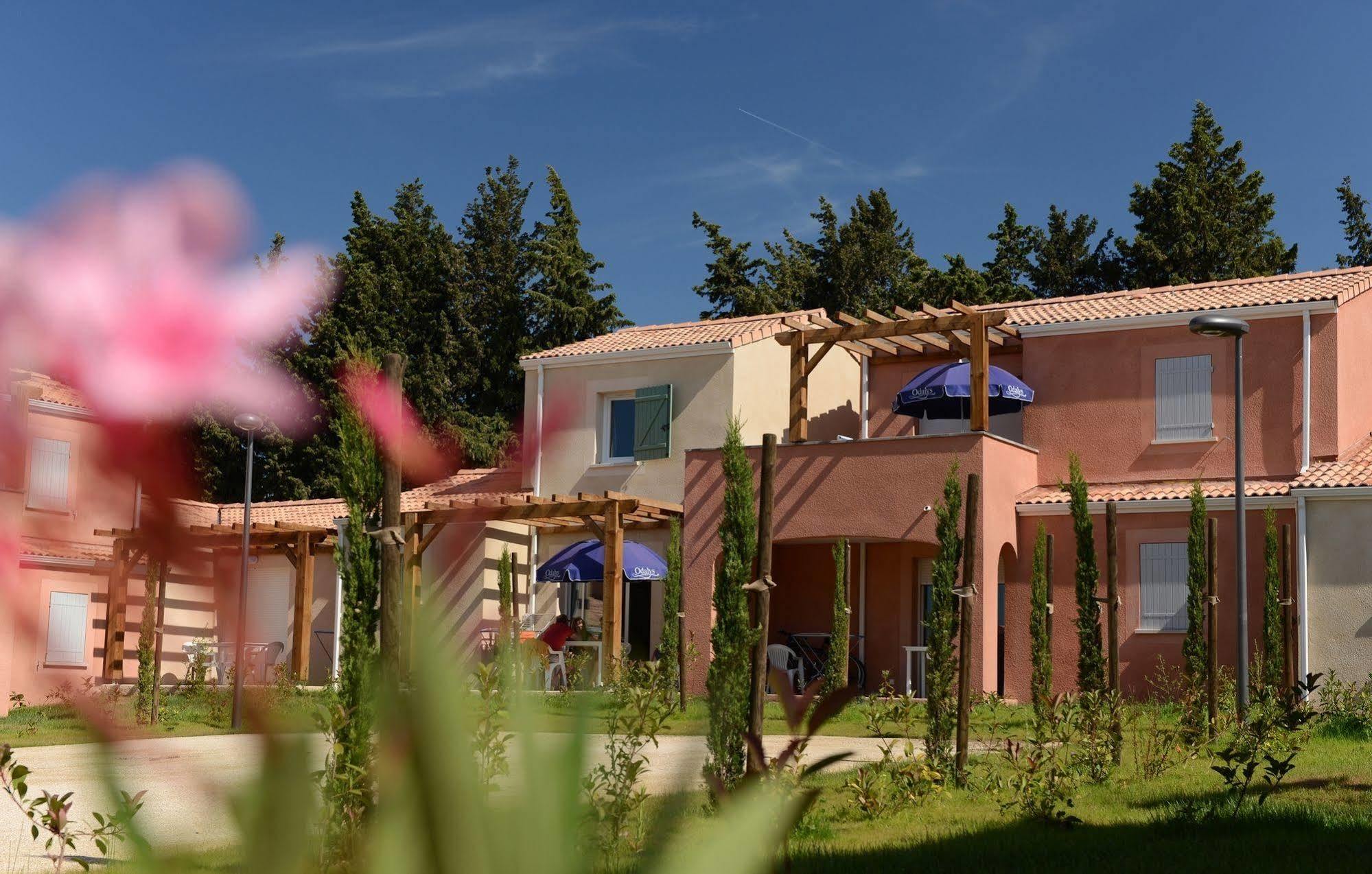 Residence Odalys Le Mas Des Alpilles パラドゥー エクステリア 写真