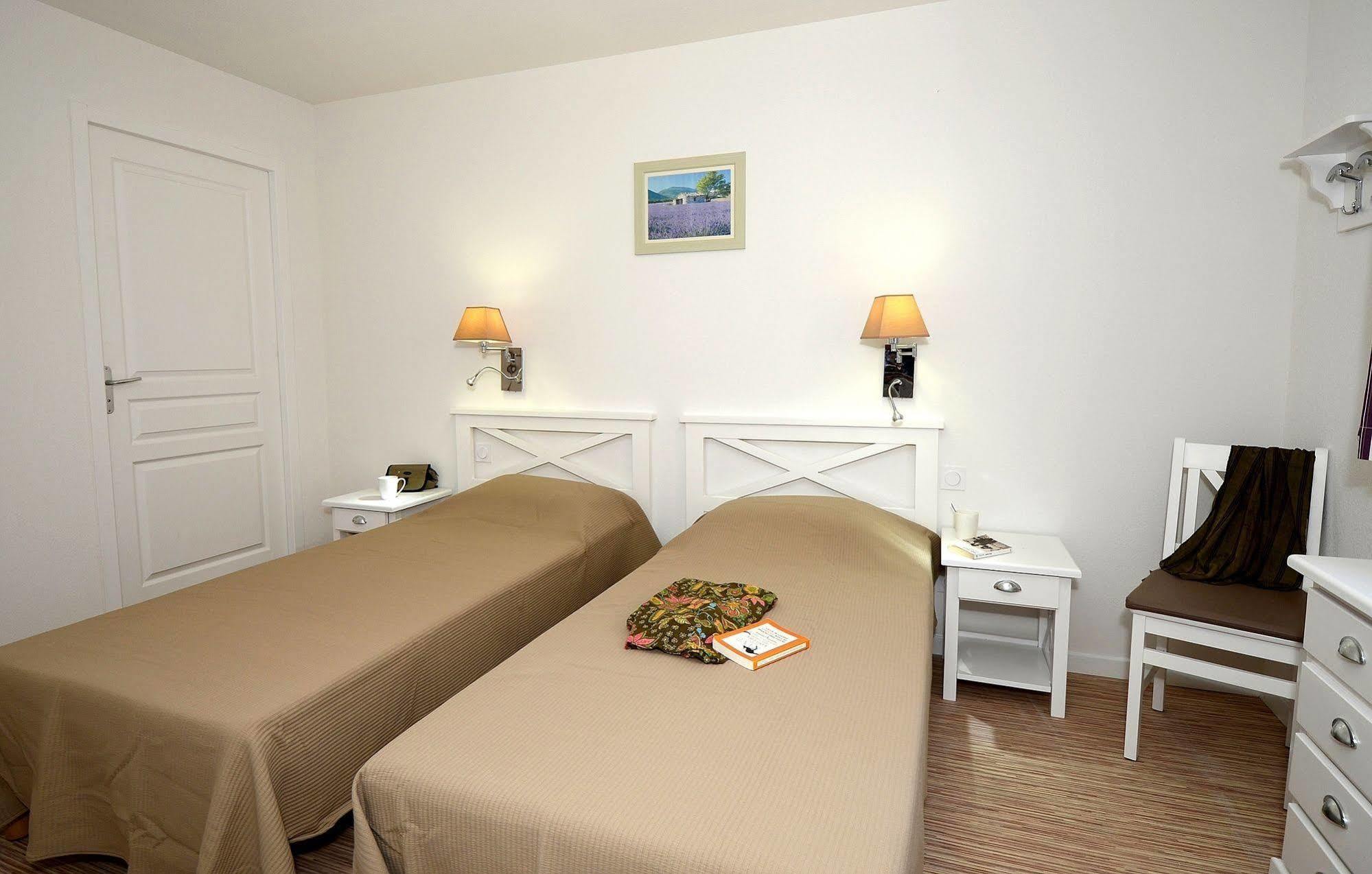 Residence Odalys Le Mas Des Alpilles パラドゥー エクステリア 写真