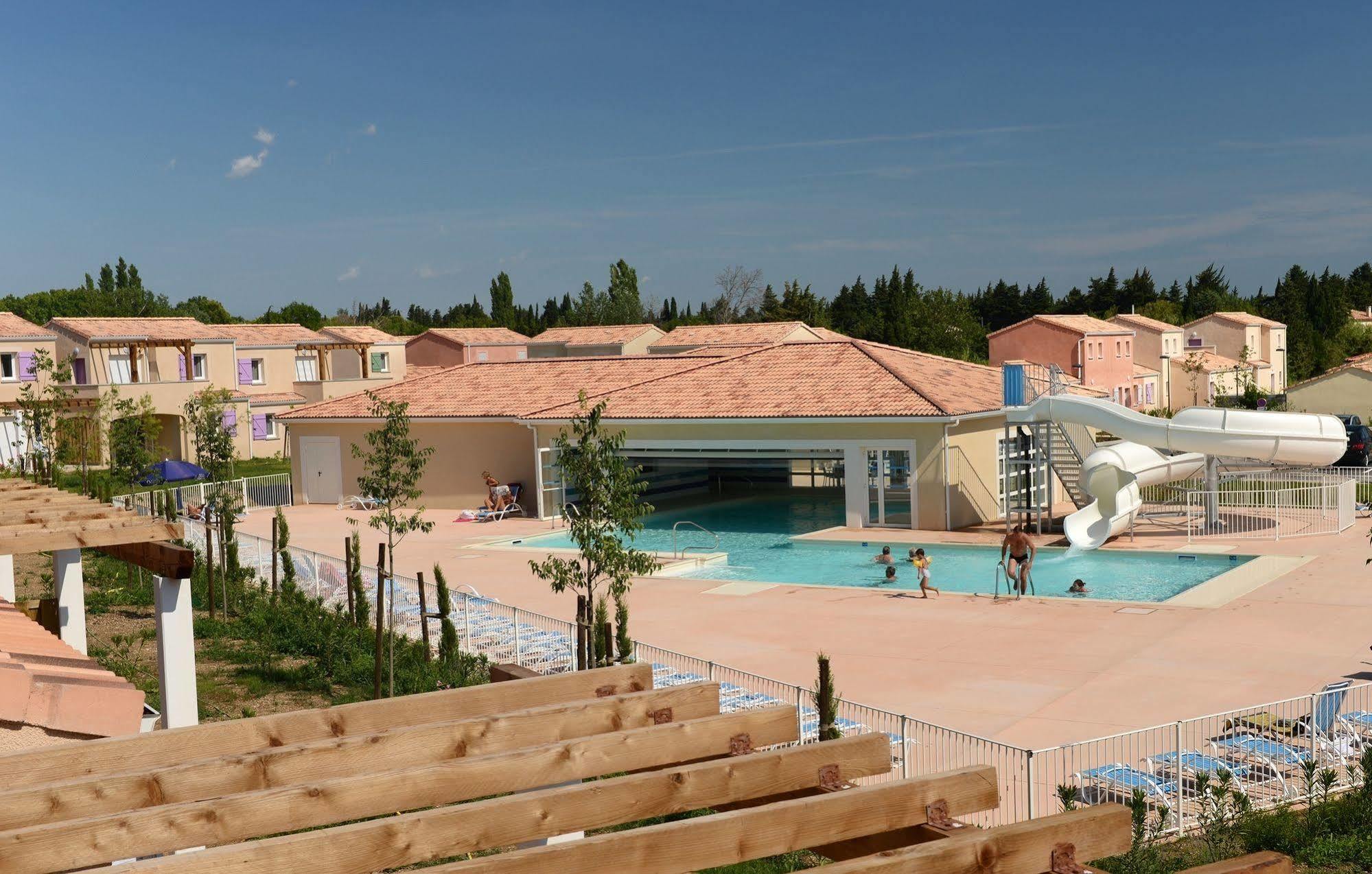 Residence Odalys Le Mas Des Alpilles パラドゥー エクステリア 写真