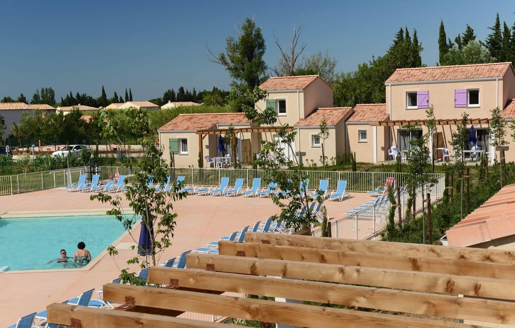 Residence Odalys Le Mas Des Alpilles パラドゥー エクステリア 写真