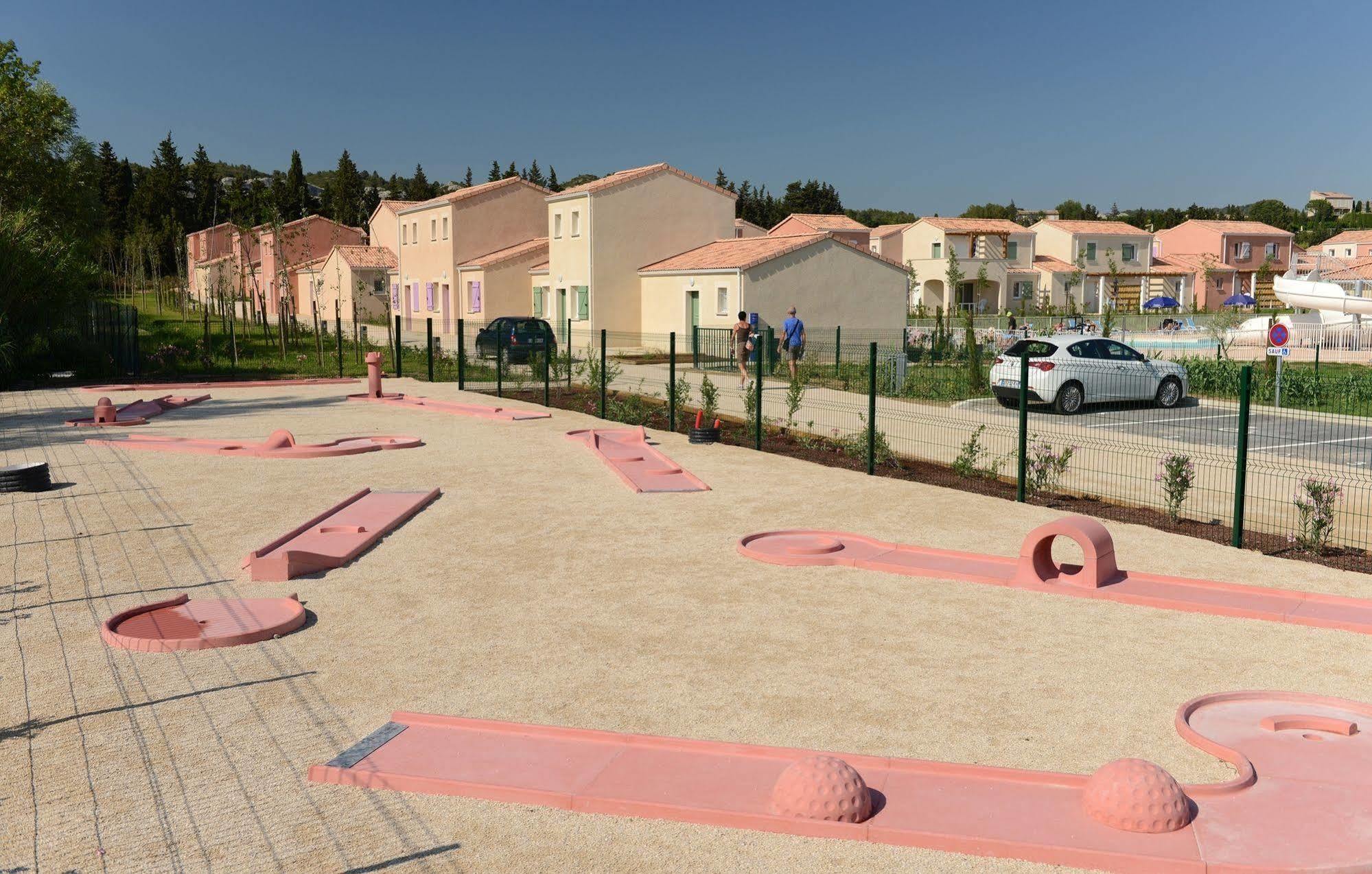 Residence Odalys Le Mas Des Alpilles パラドゥー エクステリア 写真
